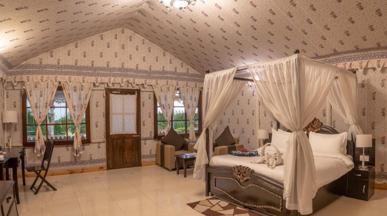 Отель Rawai Luxury Tents Пушкар Экстерьер фото